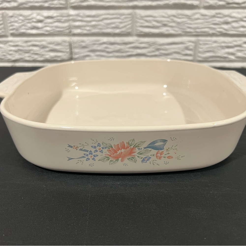 Corning Ware A-10-B English Meadow 2.5 Liter Casserole Dish Vintage Floral White